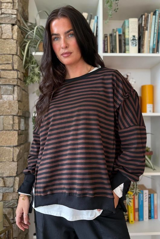Sunday Morning Chill Sweatshirt Black & Chestnut
